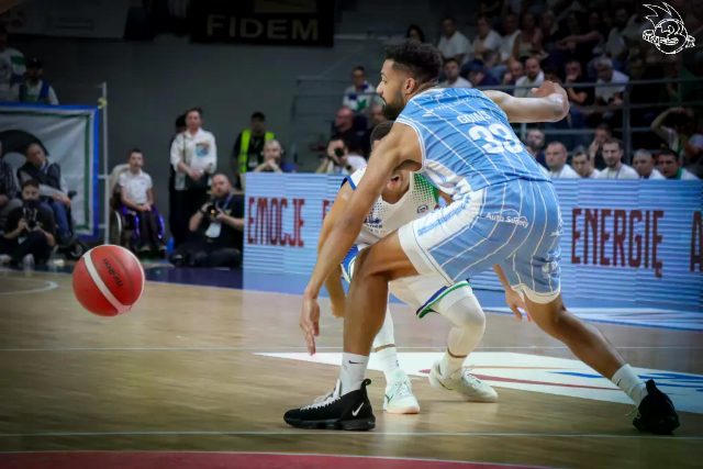 Galeria zdjęć 1 kolejki PGE Basket Ligi Anwil Włocławek-Górnik Zamek Książ — zdjęcie 65
