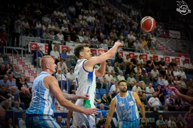 Galeria zdjęć 1 kolejki PGE Basket Ligi Anwil Włocławek-Górnik Zamek Książ — zdjęcie 162