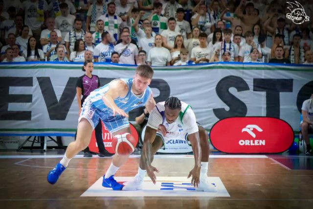 Galeria zdjęć 1 kolejki PGE Basket Ligi Anwil Włocławek-Górnik Zamek Książ — zdjęcie 139