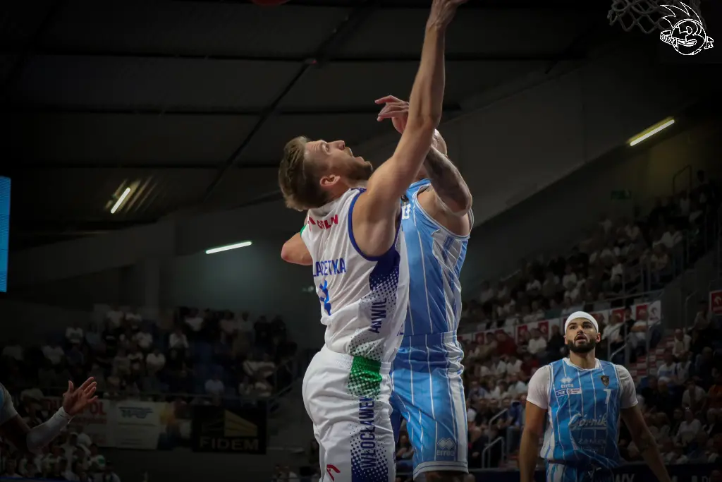 Galeria zdjęć 1 kolejki PGE Basket Ligi Anwil Włocławek-Górnik Zamek Książ — zdjęcie 82