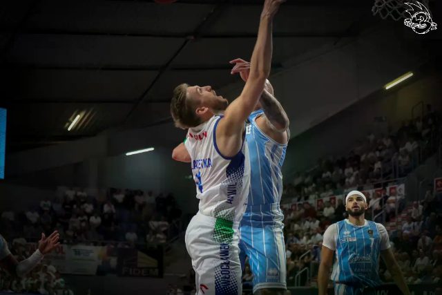Galeria zdjęć 1 kolejki PGE Basket Ligi Anwil Włocławek-Górnik Zamek Książ — zdjęcie 82