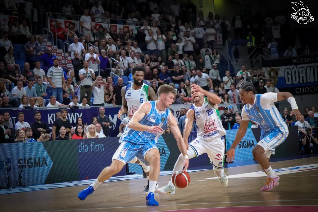 Galeria zdjęć 1 kolejki PGE Basket Ligi Anwil Włocławek-Górnik Zamek Książ — zdjęcie 201
