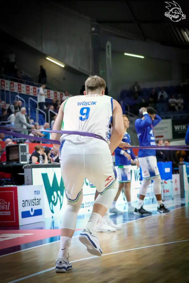 Galeria zdjęć 1 kolejki PGE Basket Ligi Anwil Włocławek-Górnik Zamek Książ — zdjęcie 11