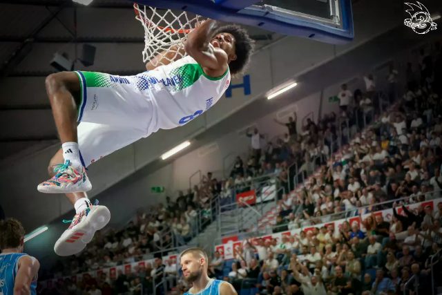 Galeria zdjęć 1 kolejki PGE Basket Ligi Anwil Włocławek-Górnik Zamek Książ — zdjęcie 128