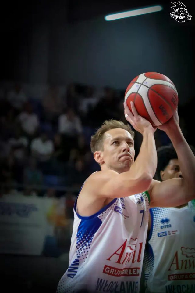 Galeria zdjęć 1 kolejki PGE Basket Ligi Anwil Włocławek-Górnik Zamek Książ — zdjęcie 109