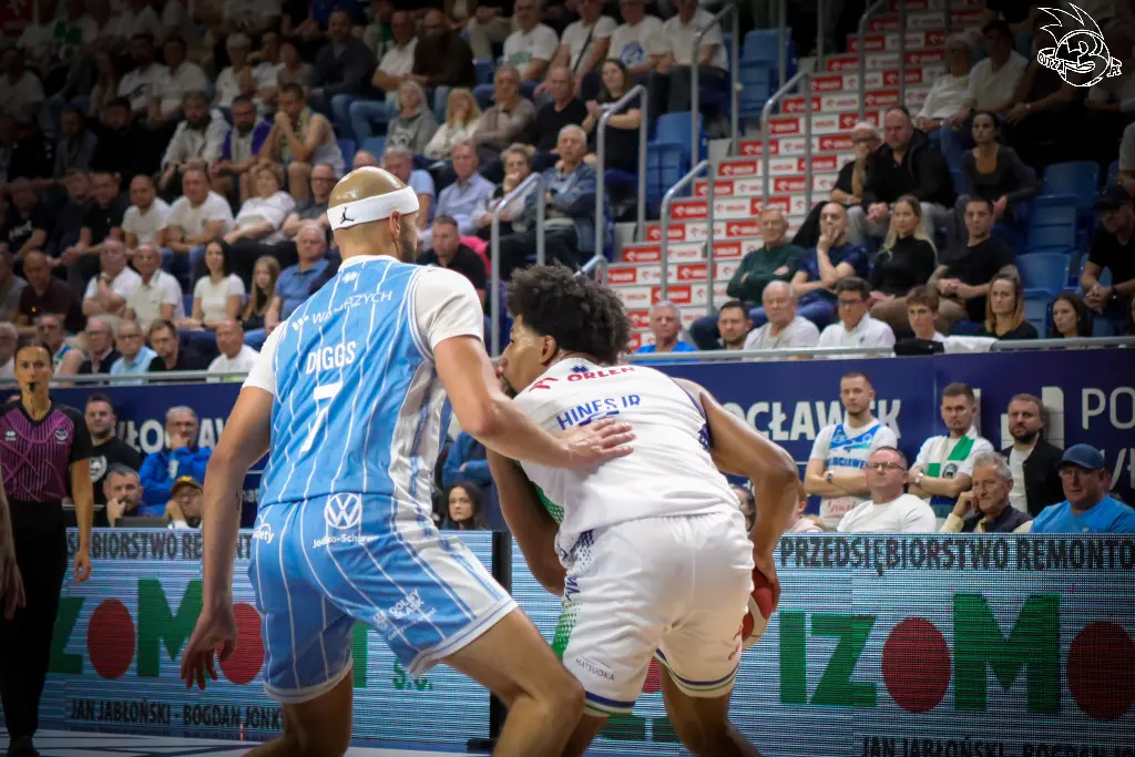Galeria zdjęć 1 kolejki PGE Basket Ligi Anwil Włocławek-Górnik Zamek Książ — zdjęcie 114