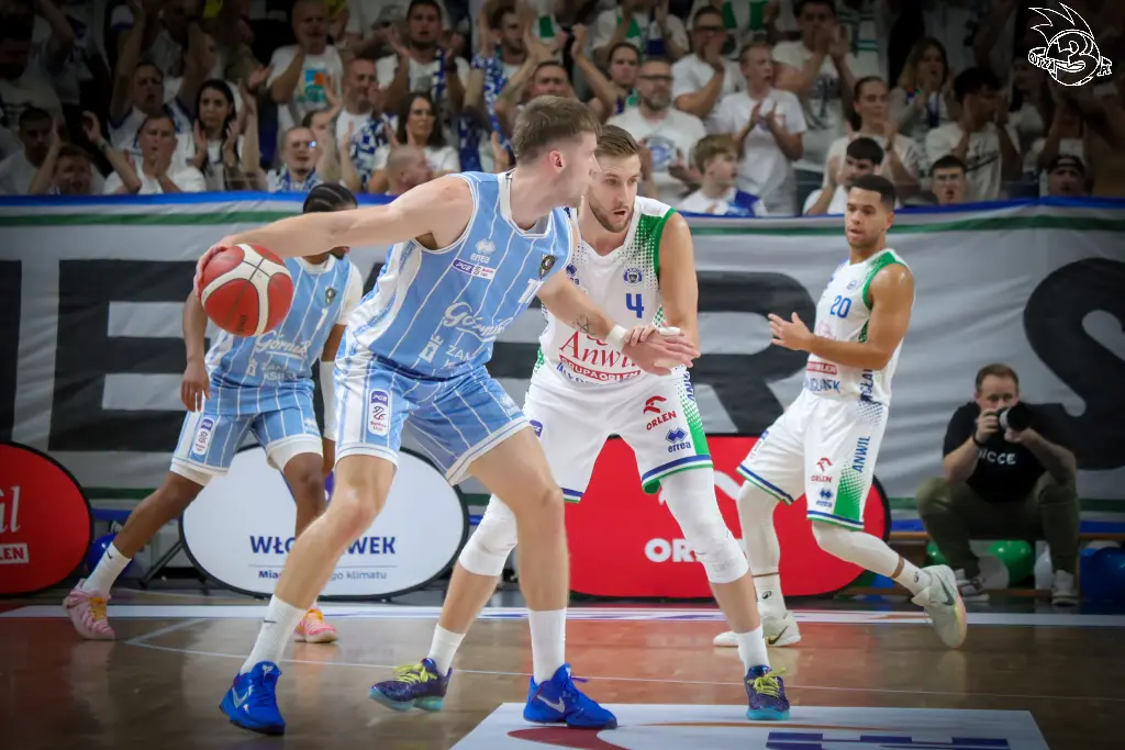 Galeria zdjęć 1 kolejki PGE Basket Ligi Anwil Włocławek-Górnik Zamek Książ — zdjęcie 61
