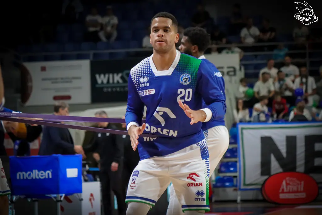 Galeria zdjęć 1 kolejki PGE Basket Ligi Anwil Włocławek-Górnik Zamek Książ — zdjęcie 12