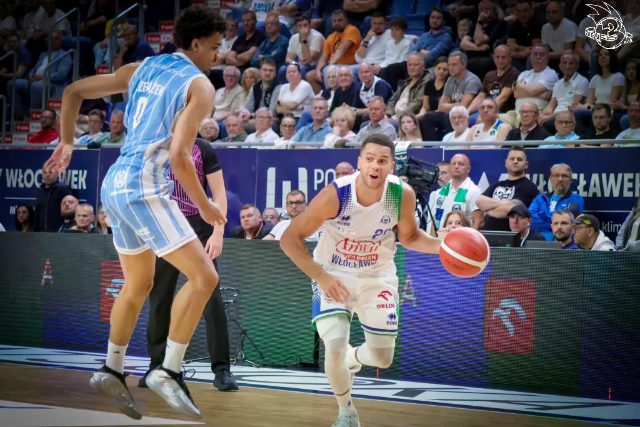 Galeria zdjęć 1 kolejki PGE Basket Ligi Anwil Włocławek-Górnik Zamek Książ — zdjęcie 146