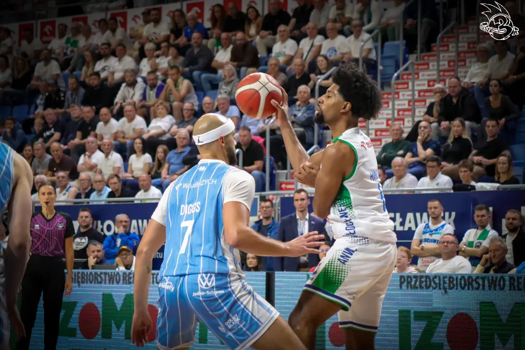 Galeria zdjęć 1 kolejki PGE Basket Ligi Anwil Włocławek-Górnik Zamek Książ — zdjęcie 115