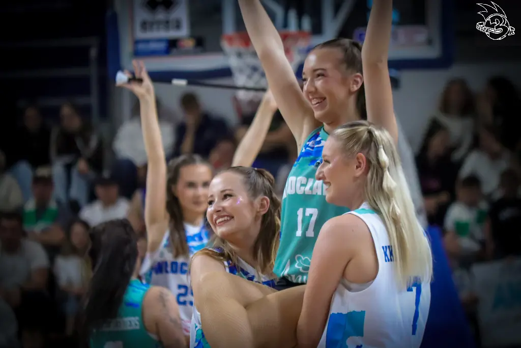 Galeria zdjęć 1 kolejki PGE Basket Ligi Anwil Włocławek-Górnik Zamek Książ — zdjęcie 171