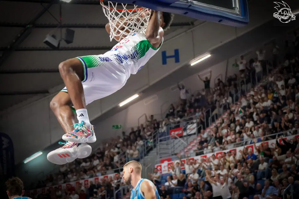 Galeria zdjęć 1 kolejki PGE Basket Ligi Anwil Włocławek-Górnik Zamek Książ — zdjęcie 129