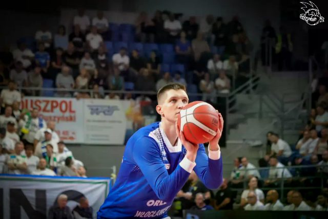 Galeria zdjęć 1 kolejki PGE Basket Ligi Anwil Włocławek-Górnik Zamek Książ — zdjęcie 38