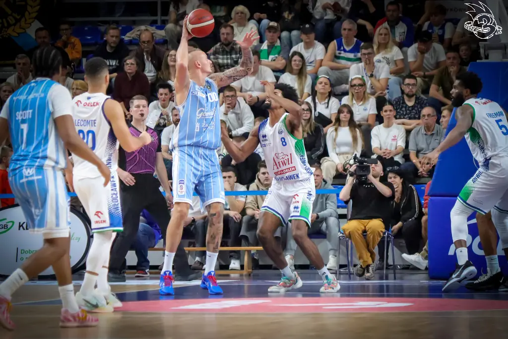 Galeria zdjęć 1 kolejki PGE Basket Ligi Anwil Włocławek-Górnik Zamek Książ — zdjęcie 153