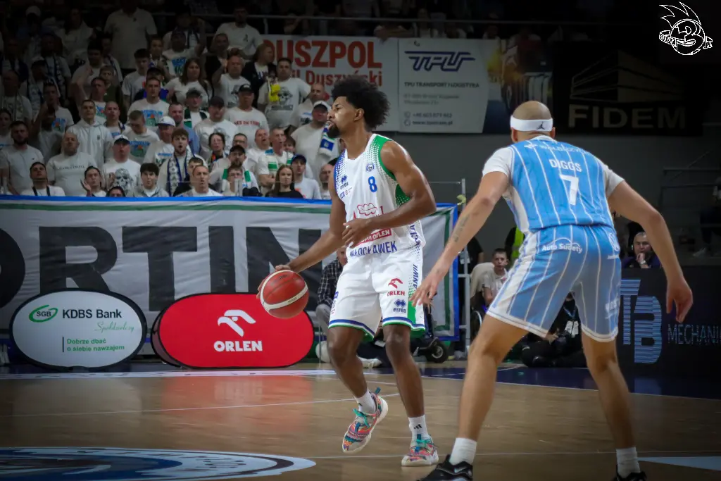 Galeria zdjęć 1 kolejki PGE Basket Ligi Anwil Włocławek-Górnik Zamek Książ — zdjęcie 85