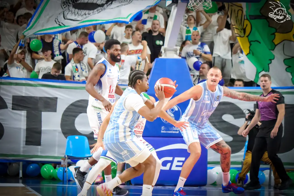 Galeria zdjęć 1 kolejki PGE Basket Ligi Anwil Włocławek-Górnik Zamek Książ — zdjęcie 48