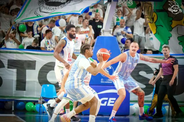 Galeria zdjęć 1 kolejki PGE Basket Ligi Anwil Włocławek-Górnik Zamek Książ — zdjęcie 48