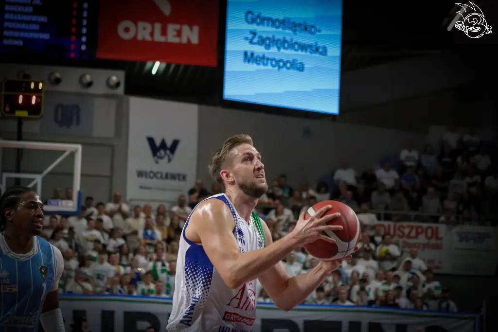 Galeria zdjęć 1 kolejki PGE Basket Ligi Anwil Włocławek-Górnik Zamek Książ — zdjęcie 81