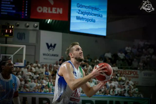 Galeria zdjęć 1 kolejki PGE Basket Ligi Anwil Włocławek-Górnik Zamek Książ — zdjęcie 81