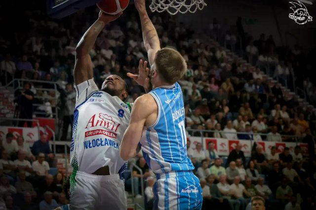 Galeria zdjęć 1 kolejki PGE Basket Ligi Anwil Włocławek-Górnik Zamek Książ — zdjęcie 172