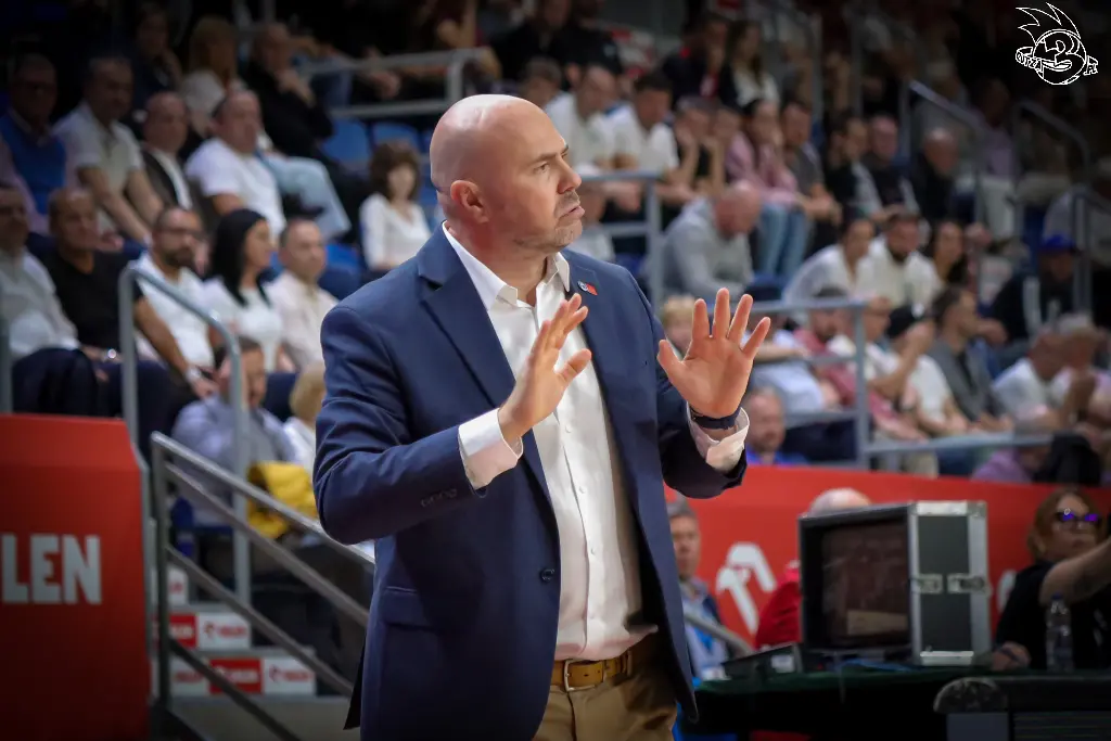 Galeria zdjęć 1 kolejki PGE Basket Ligi Anwil Włocławek-Górnik Zamek Książ — zdjęcie 90