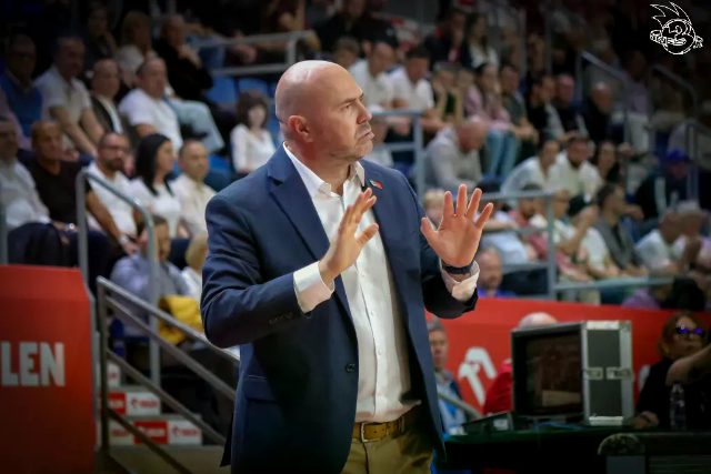 Galeria zdjęć 1 kolejki PGE Basket Ligi Anwil Włocławek-Górnik Zamek Książ — zdjęcie 90