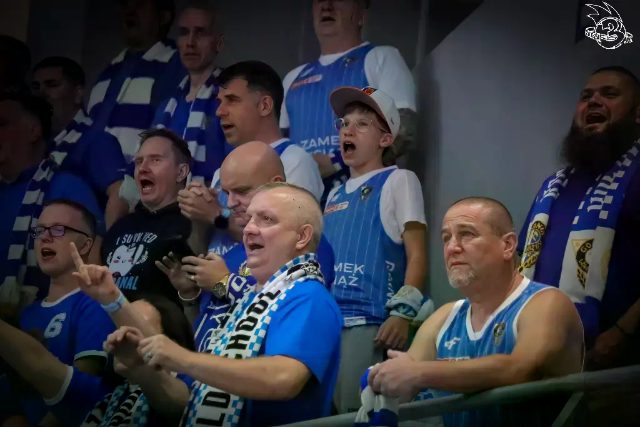 Galeria zdjęć 1 kolejki PGE Basket Ligi Anwil Włocławek-Górnik Zamek Książ — zdjęcie 33