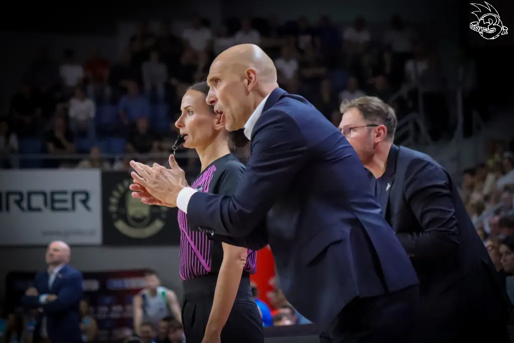 Galeria zdjęć 1 kolejki PGE Basket Ligi Anwil Włocławek-Górnik Zamek Książ — zdjęcie 156