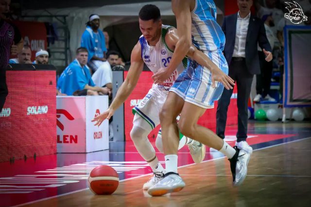 Galeria zdjęć 1 kolejki PGE Basket Ligi Anwil Włocławek-Górnik Zamek Książ — zdjęcie 124