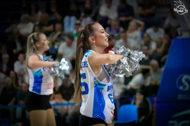 Galeria zdjęć 1 kolejki PGE Basket Ligi Anwil Włocławek-Górnik Zamek Książ — zdjęcie 180