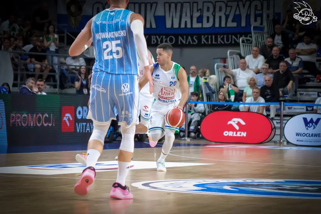Galeria zdjęć 1 kolejki PGE Basket Ligi Anwil Włocławek-Górnik Zamek Książ — zdjęcie 178