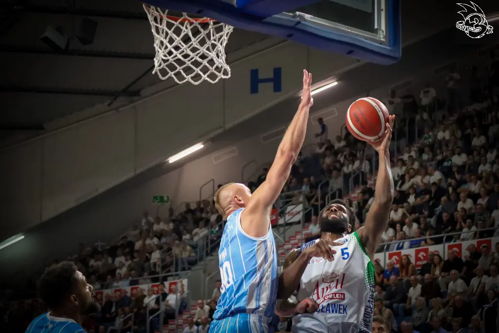 Galeria zdjęć 1 kolejki PGE Basket Ligi Anwil Włocławek-Górnik Zamek Książ — zdjęcie 74