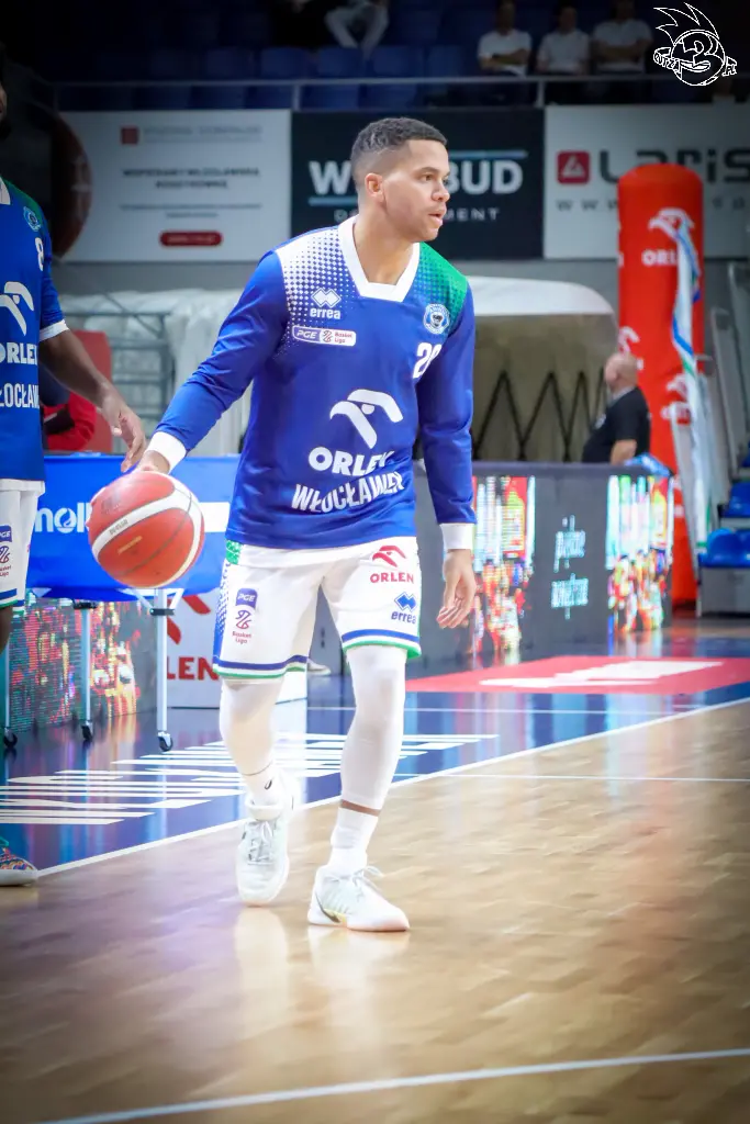 Galeria zdjęć 1 kolejki PGE Basket Ligi Anwil Włocławek-Górnik Zamek Książ — zdjęcie 3