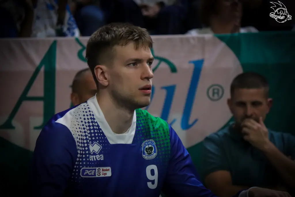 Galeria zdjęć 1 kolejki PGE Basket Ligi Anwil Włocławek-Górnik Zamek Książ — zdjęcie 53