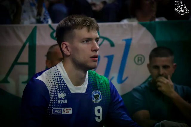 Galeria zdjęć 1 kolejki PGE Basket Ligi Anwil Włocławek-Górnik Zamek Książ — zdjęcie 53