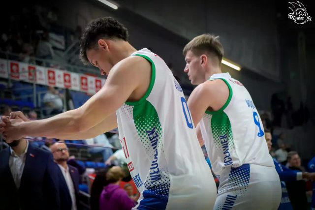 Galeria zdjęć 1 kolejki PGE Basket Ligi Anwil Włocławek-Górnik Zamek Książ — zdjęcie 16