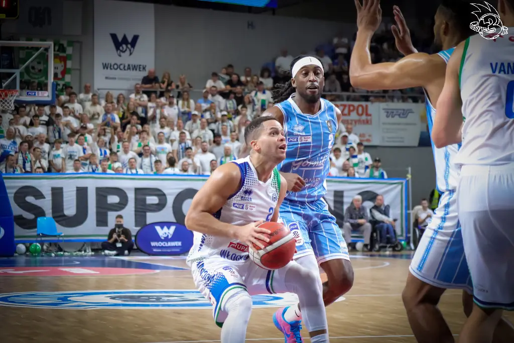 Galeria zdjęć 1 kolejki PGE Basket Ligi Anwil Włocławek-Górnik Zamek Książ — zdjęcie 136
