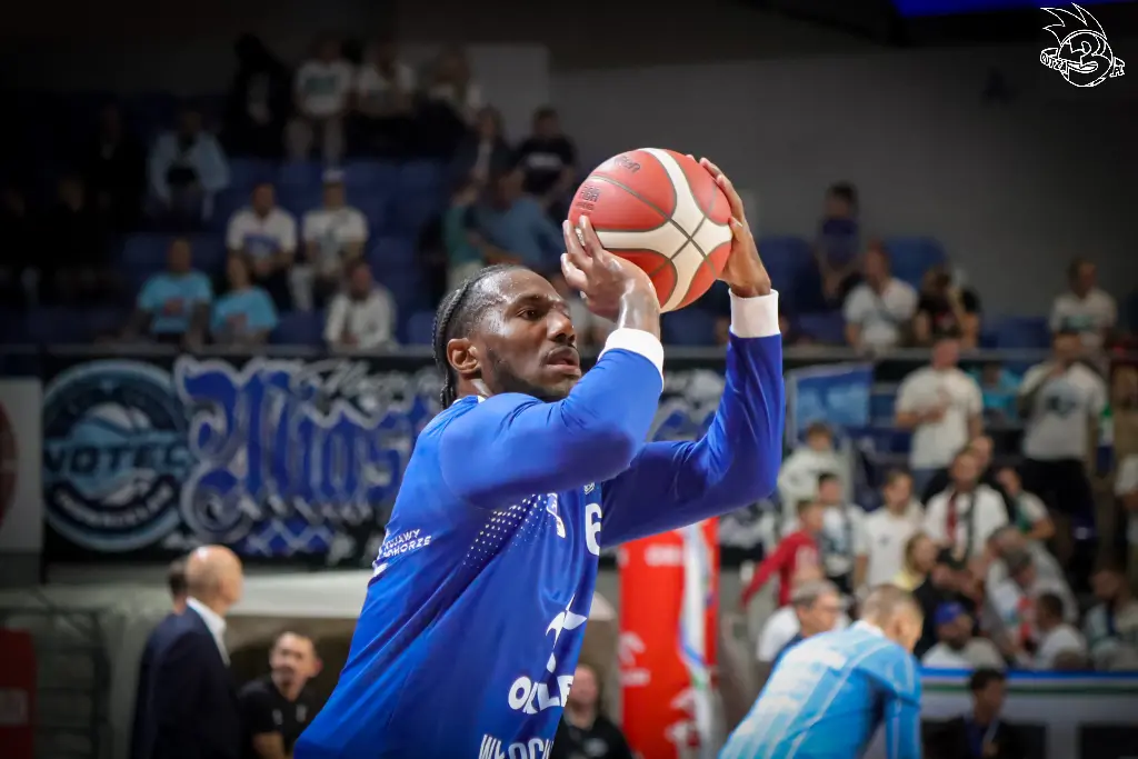Galeria zdjęć 1 kolejki PGE Basket Ligi Anwil Włocławek-Górnik Zamek Książ — zdjęcie 24