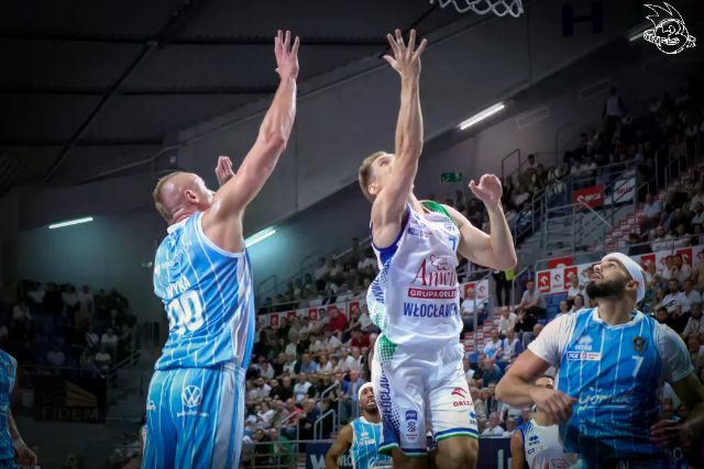 Galeria zdjęć 1 kolejki PGE Basket Ligi Anwil Włocławek-Górnik Zamek Książ — zdjęcie 95