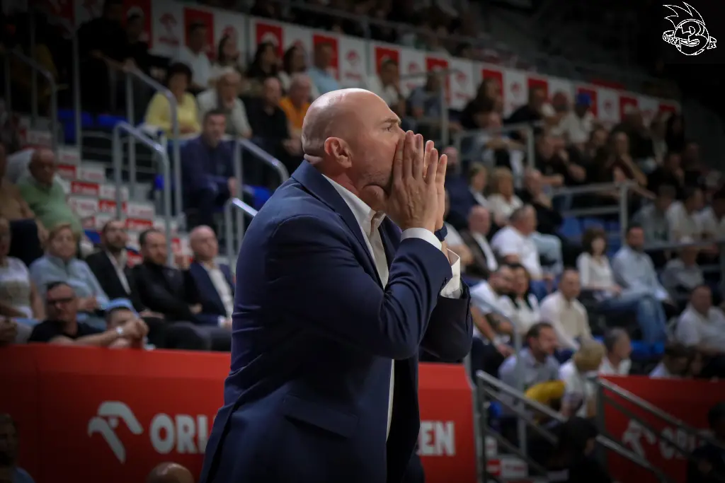 Galeria zdjęć 1 kolejki PGE Basket Ligi Anwil Włocławek-Górnik Zamek Książ — zdjęcie 87