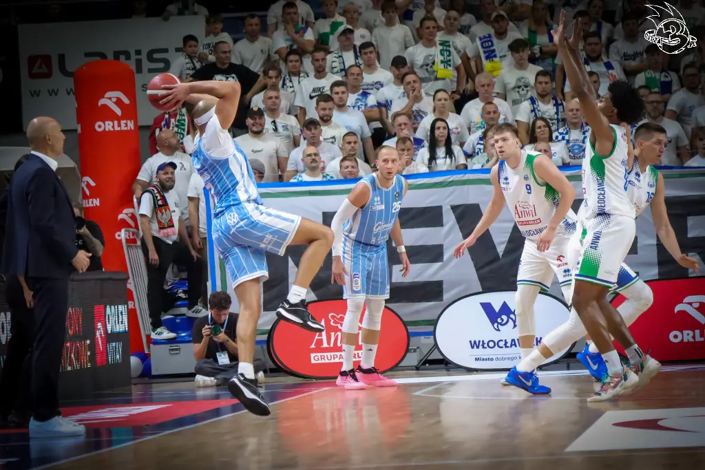 Galeria zdjęć 1 kolejki PGE Basket Ligi Anwil Włocławek-Górnik Zamek Książ — zdjęcie 104