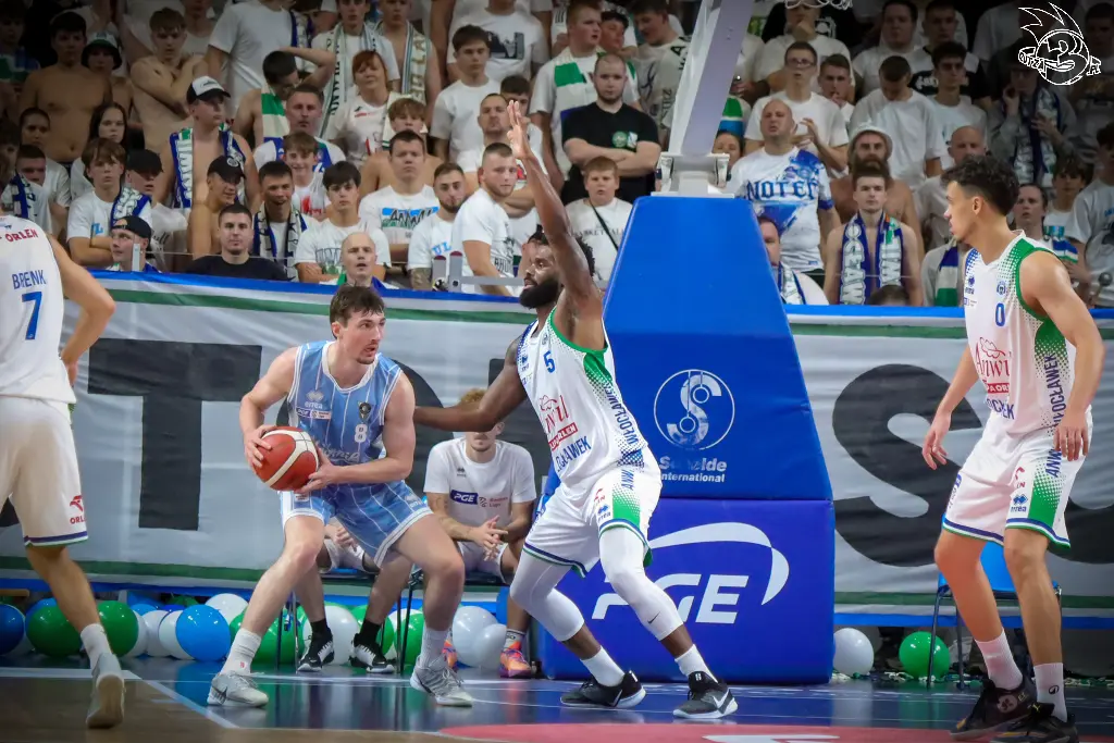 Galeria zdjęć 1 kolejki PGE Basket Ligi Anwil Włocławek-Górnik Zamek Książ — zdjęcie 131