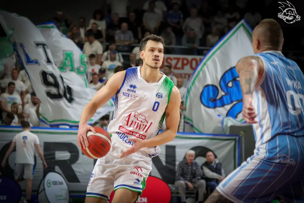 Galeria zdjęć 1 kolejki PGE Basket Ligi Anwil Włocławek-Górnik Zamek Książ — zdjęcie 50