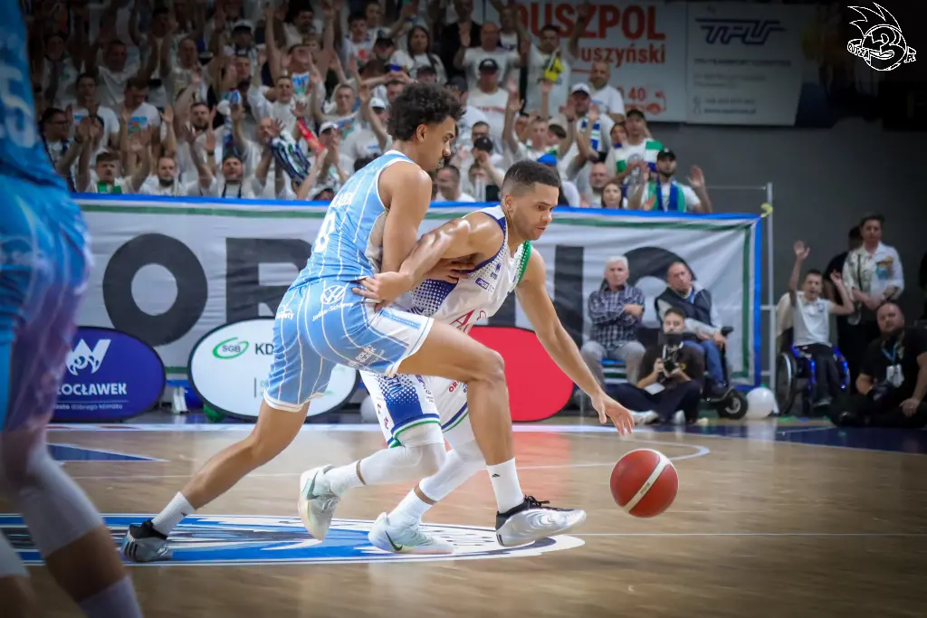 Galeria zdjęć 1 kolejki PGE Basket Ligi Anwil Włocławek-Górnik Zamek Książ — zdjęcie 117