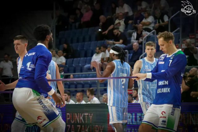 Galeria zdjęć 1 kolejki PGE Basket Ligi Anwil Włocławek-Górnik Zamek Książ — zdjęcie 9