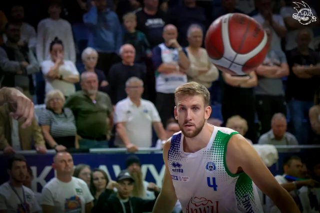 Galeria zdjęć 1 kolejki PGE Basket Ligi Anwil Włocławek-Górnik Zamek Książ — zdjęcie 195