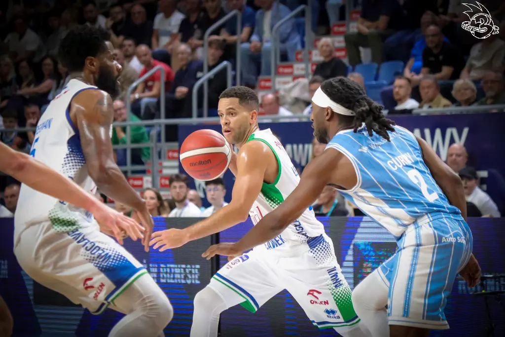 Galeria zdjęć 1 kolejki PGE Basket Ligi Anwil Włocławek-Górnik Zamek Książ — zdjęcie 89