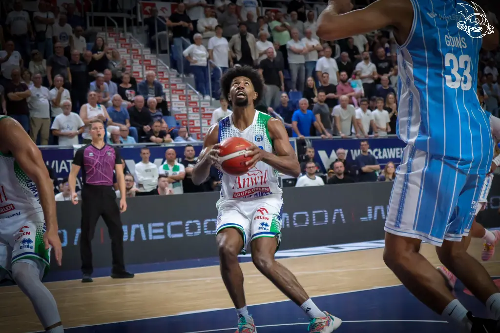 Galeria zdjęć 1 kolejki PGE Basket Ligi Anwil Włocławek-Górnik Zamek Książ — zdjęcie 190