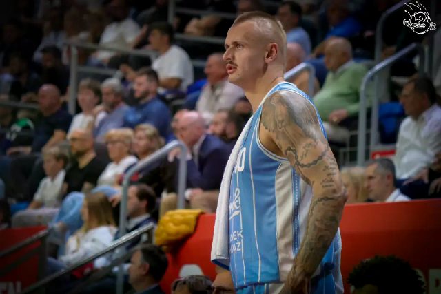 Galeria zdjęć 1 kolejki PGE Basket Ligi Anwil Włocławek-Górnik Zamek Książ — zdjęcie 177