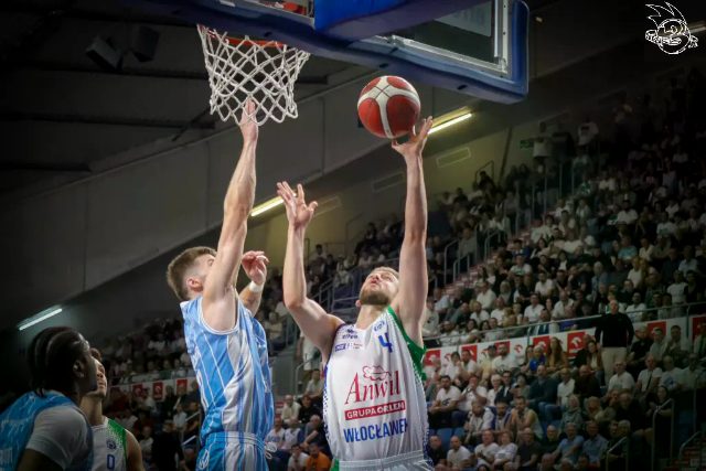 Galeria zdjęć 1 kolejki PGE Basket Ligi Anwil Włocławek-Górnik Zamek Książ — zdjęcie 55